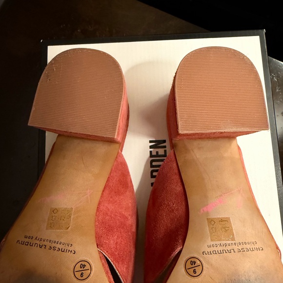 Chinese Laundry Women's Rose Suede Mules - Picture 6 of 6